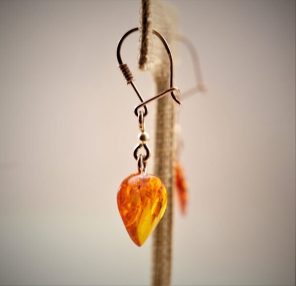 Silver Dangling Amber Heart Earring.