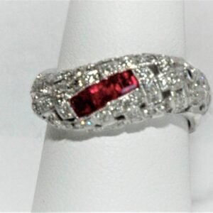 18K White Gold Ring.