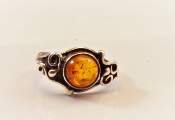 Understated Elegance - Round Baltic Amber Ring in Silver .925, Cabochon-Cut